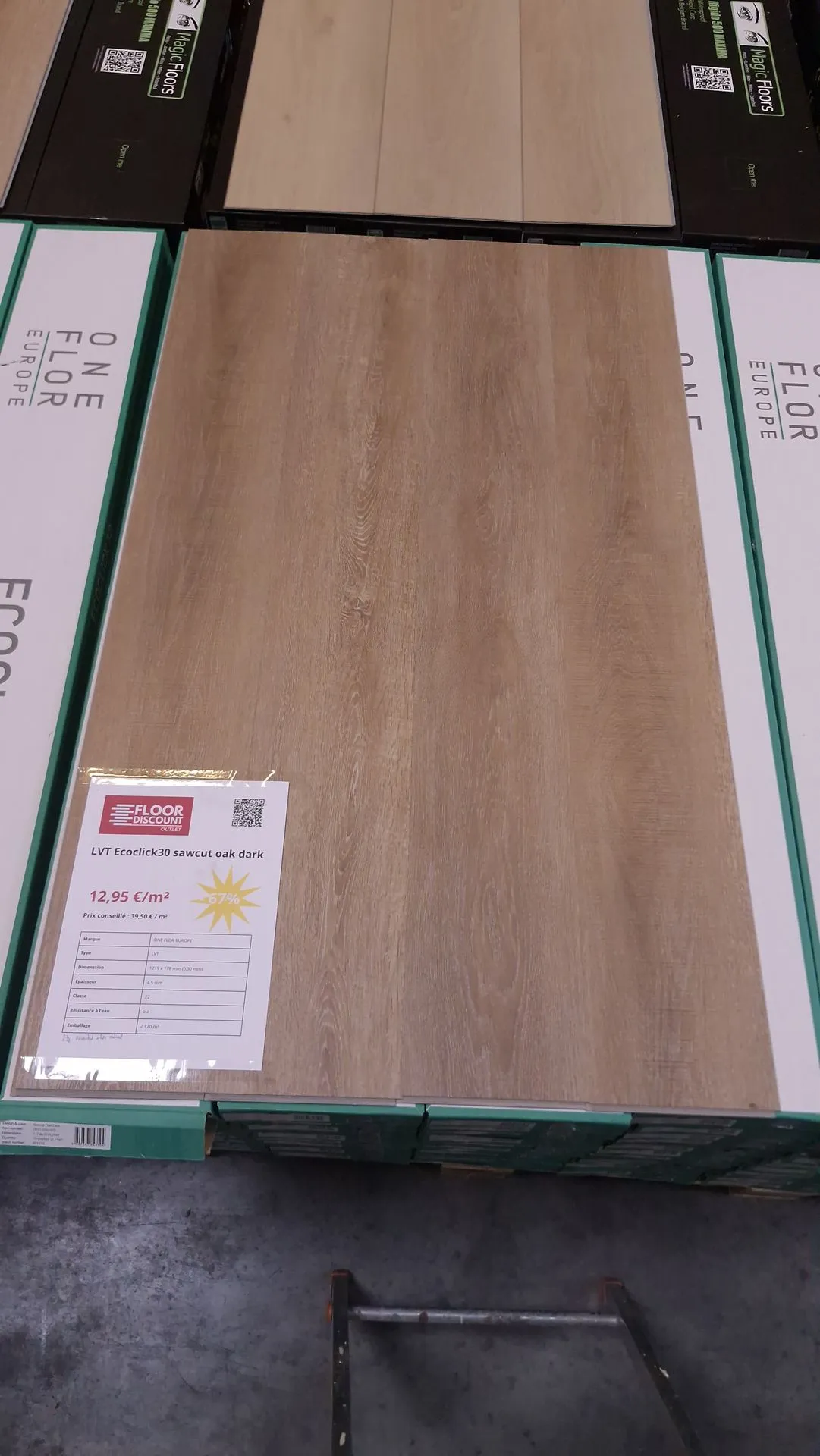 ONEFLOR Ecoclick30 Sawcut Oak Dark